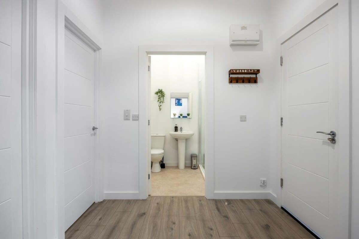 Contemporary 2 Bed Apartment -Belfast East Village Extérieur photo