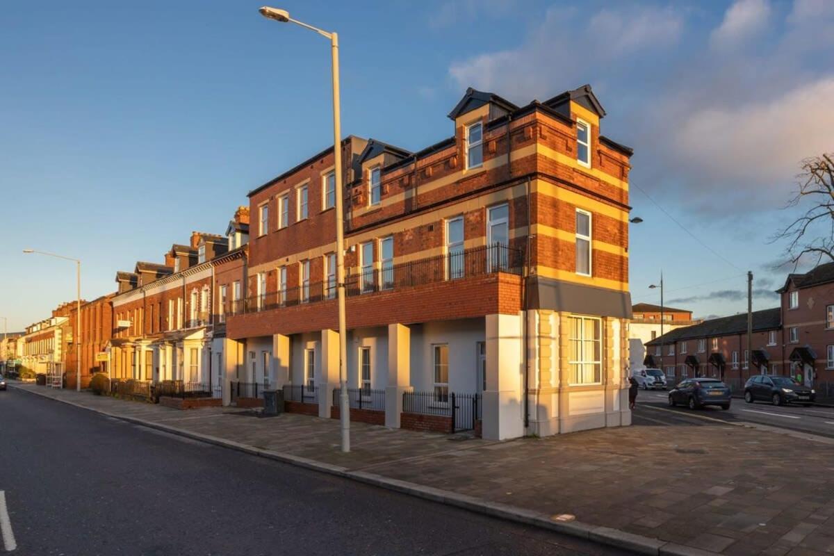 Contemporary 2 Bed Apartment -Belfast East Village Extérieur photo